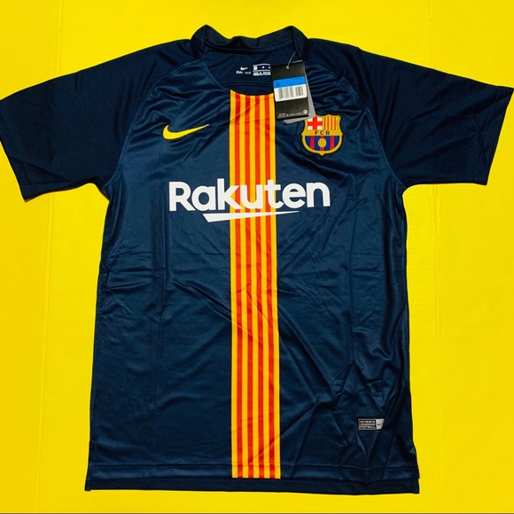 Other - Barcelona 2018 training soccer jersey ! New!